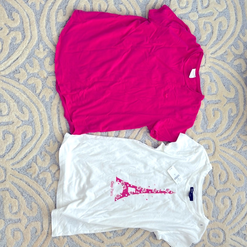 Lot of (2) girls T-shirts. Gap kids NWT size L 10 & Zara pink t-shirt size 11-12